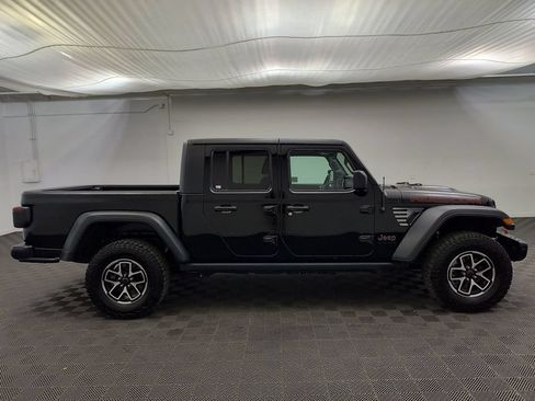 Used 2020 Jeep Gladiator Rubicon AWD/4WD image 8