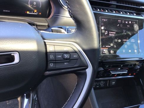 Used 2022 Jeep Grand Cherokee L Laredo w/ Luxury Tech Group I RWD image 30