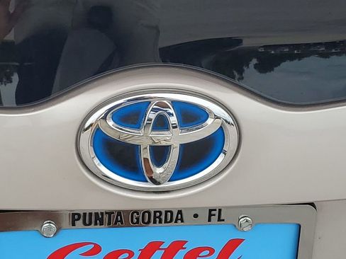 Used 2022 Toyota Prius Prime XLE image 38