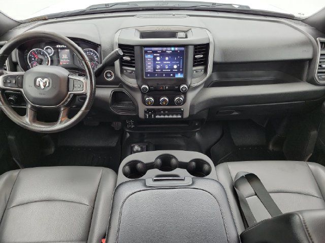 Used 2024 RAM 3500 Tradesman w/ Chrome Appearance Group AWD/4WD image 12