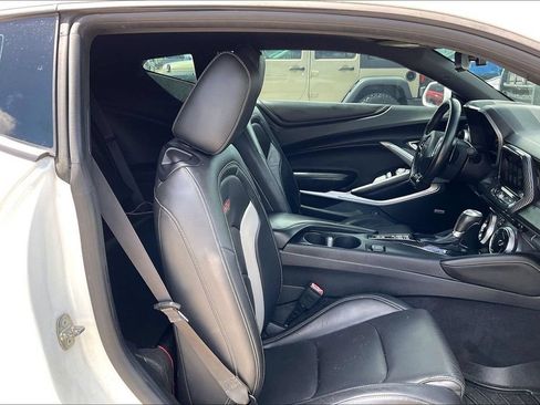 Used 2016 Chevrolet Camaro SS RWD image 26