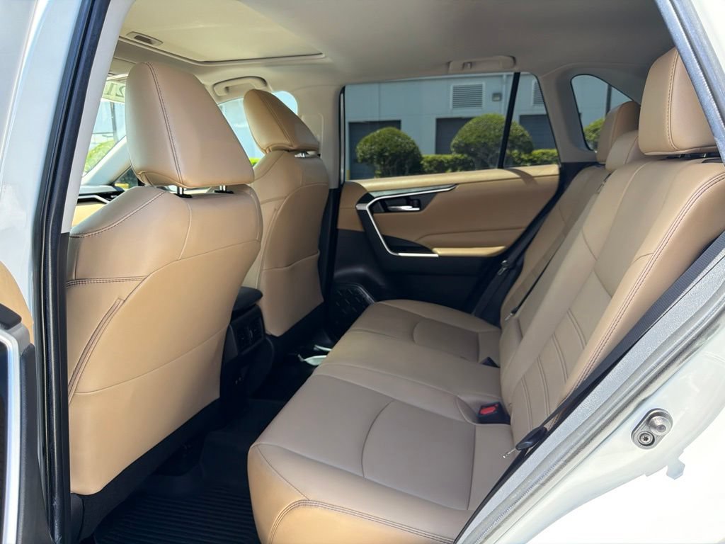 Used 2021 Toyota RAV4 XLE Premium FWD image 13