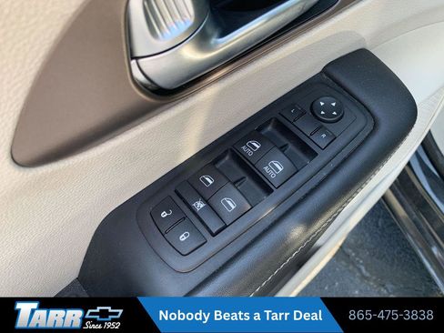 Used 2023 Chrysler Voyager LX FWD image 15