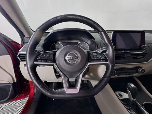 Used 2019 Nissan Altima 2.5 SV FWD image 17