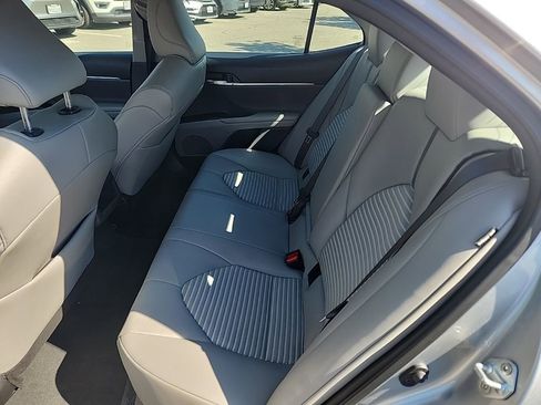 Certified 2022 Toyota Camry SE image 11