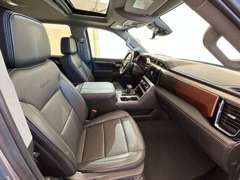 Used 2024 GMC Sierra 1500 Denali w/ Denali Reserve Package image 17
