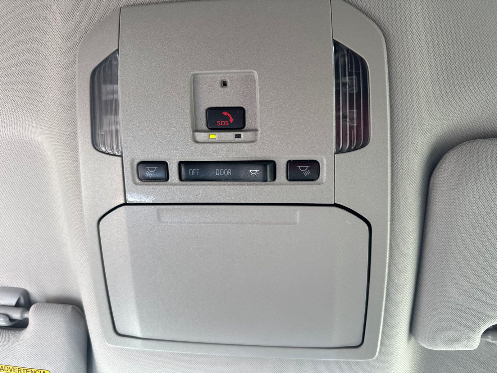 Used 2025 Toyota Highlander LE FWD image 11