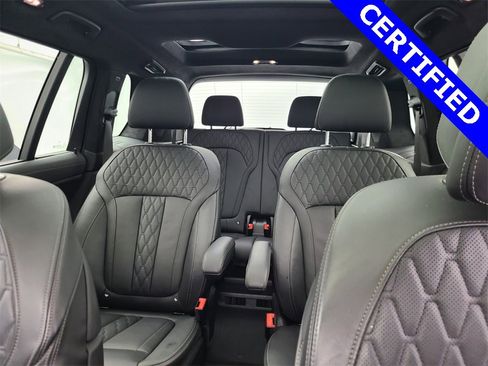 Used 2024 BMW X7 M60i w/ Executive Package image 28