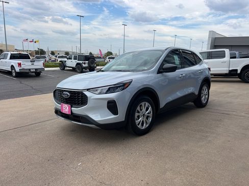 New 2026 Ford Escape Active image 3