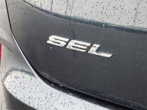 Used 2023 Ford Edge SEL w/ Convenience Package image 31