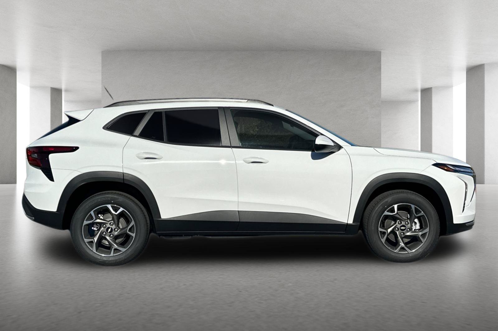 New 2026 Chevrolet Trax LT FWD image 3