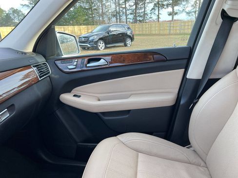 Used 2018 Mercedes-Benz GLS 450 4MATIC image 22