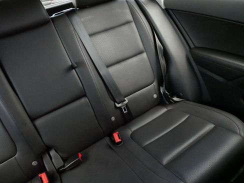 Used 2017 Volkswagen Tiguan S AWD/4WD image 14