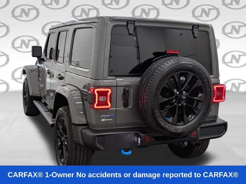 Used 2023 Jeep Wrangler Unlimited Sahara w/ Cold Weather Group AWD/4WD image 32