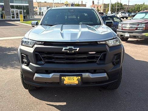 Used 2026 Chevrolet Colorado Trail Boss AWD/4WD image 2