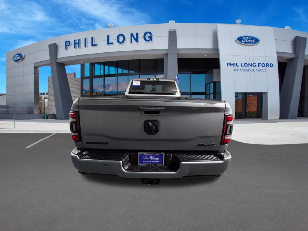 Used 2023 RAM 3500 Big Horn w/ Night Edition AWD/4WD image 4