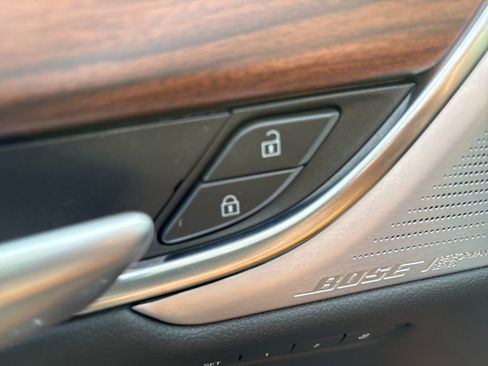 Used 2025 Cadillac XT5 Premium Luxury w/ Technology Package image 15