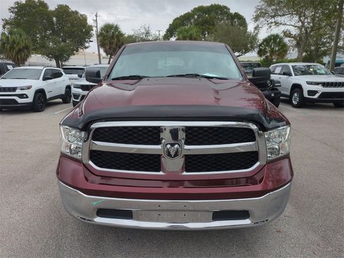 Used 2020 RAM 1500 Classic SLT image 4