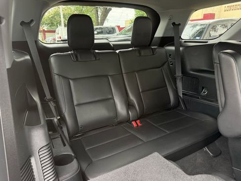 Used 2022 Ford Explorer XLT w/ Equipment Group 202A RWD image 32