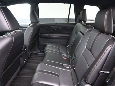 Certified 2024 Honda Passport TrailSport image 28
