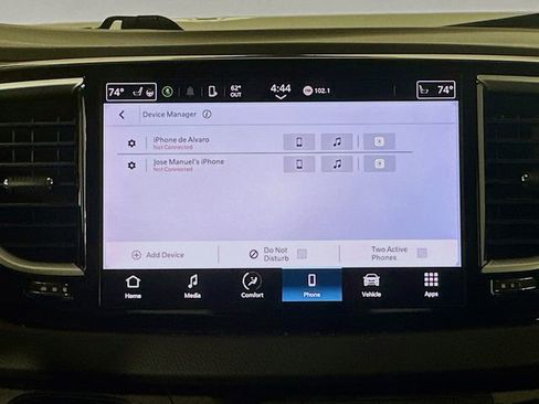 Used 2024 Chrysler Pacifica Touring-L image 15