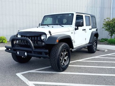 Used 2014 Jeep Wrangler Unlimited Sport w/ Quick Order Package 24S AWD/4WD image 35