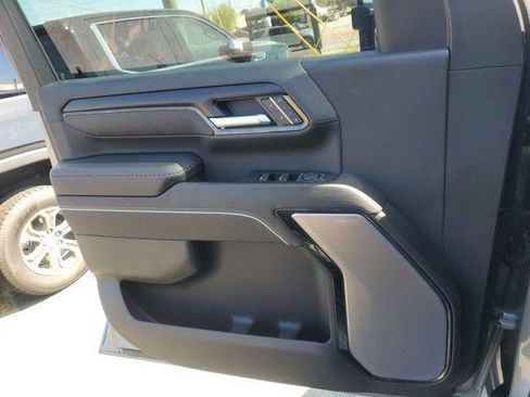 Used 2026 GMC Sierra 2500 AT4X image 18