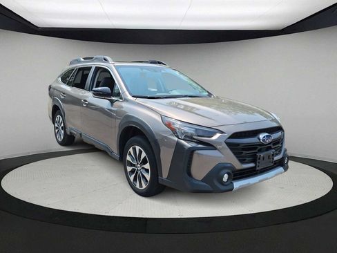 Used 2024 Subaru Outback Limited AWD/4WD image 2