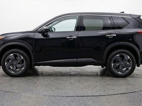 Used 2025 Nissan Rogue SV AWD/4WD image 5