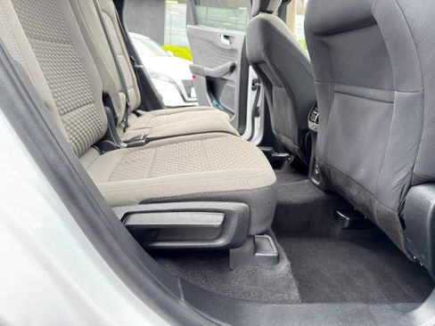 Used 2020 Ford Escape SE FWD image 35
