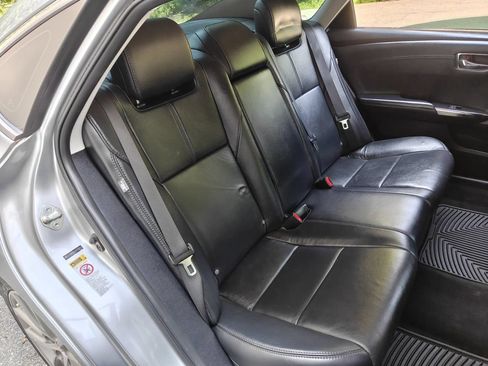 Used 2015 Toyota Avalon XLE Touring FWD image 18