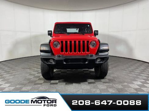 Used 2020 Jeep Wrangler Sport image 3