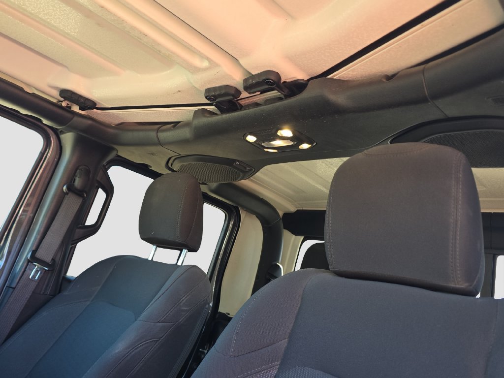Used 2022 Jeep Gladiator Sport AWD/4WD image 8