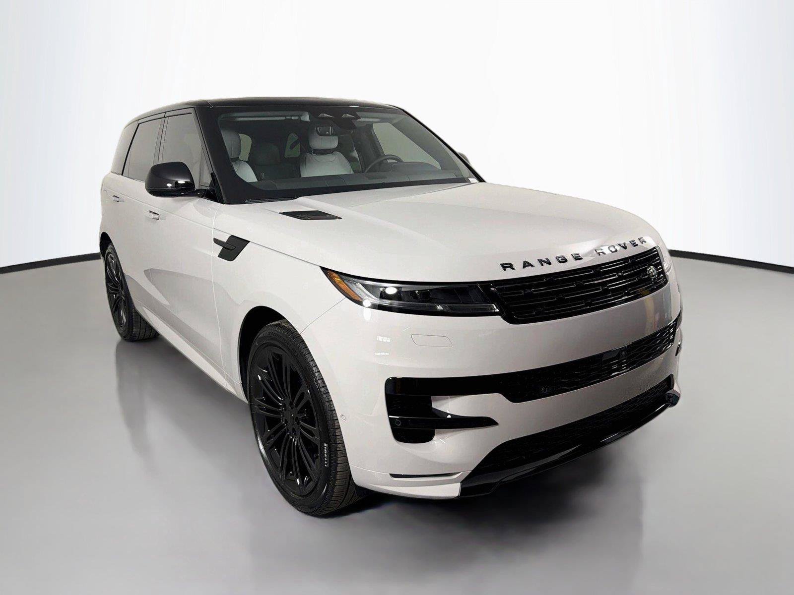 New 2026 Land Rover Range Rover Sport Dynamic SE AWD/4WD image 3