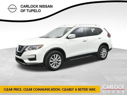 Used 2020 Nissan Rogue SV image 1