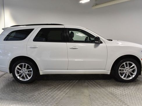 Used 2023 Dodge Durango GT image 6