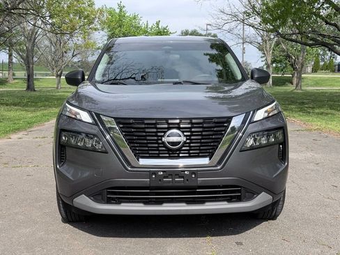 Used 2023 Nissan Rogue S AWD/4WD image 30