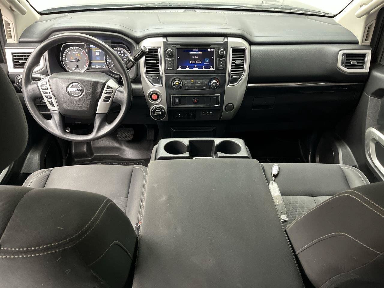 Used 2019 Nissan Titan SV AWD/4WD image 4