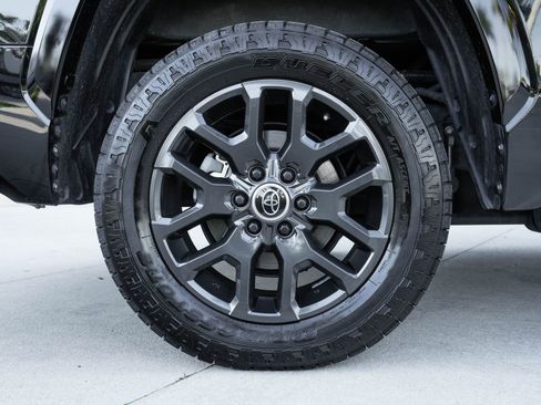 Used 2024 Toyota Tundra Platinum image 28