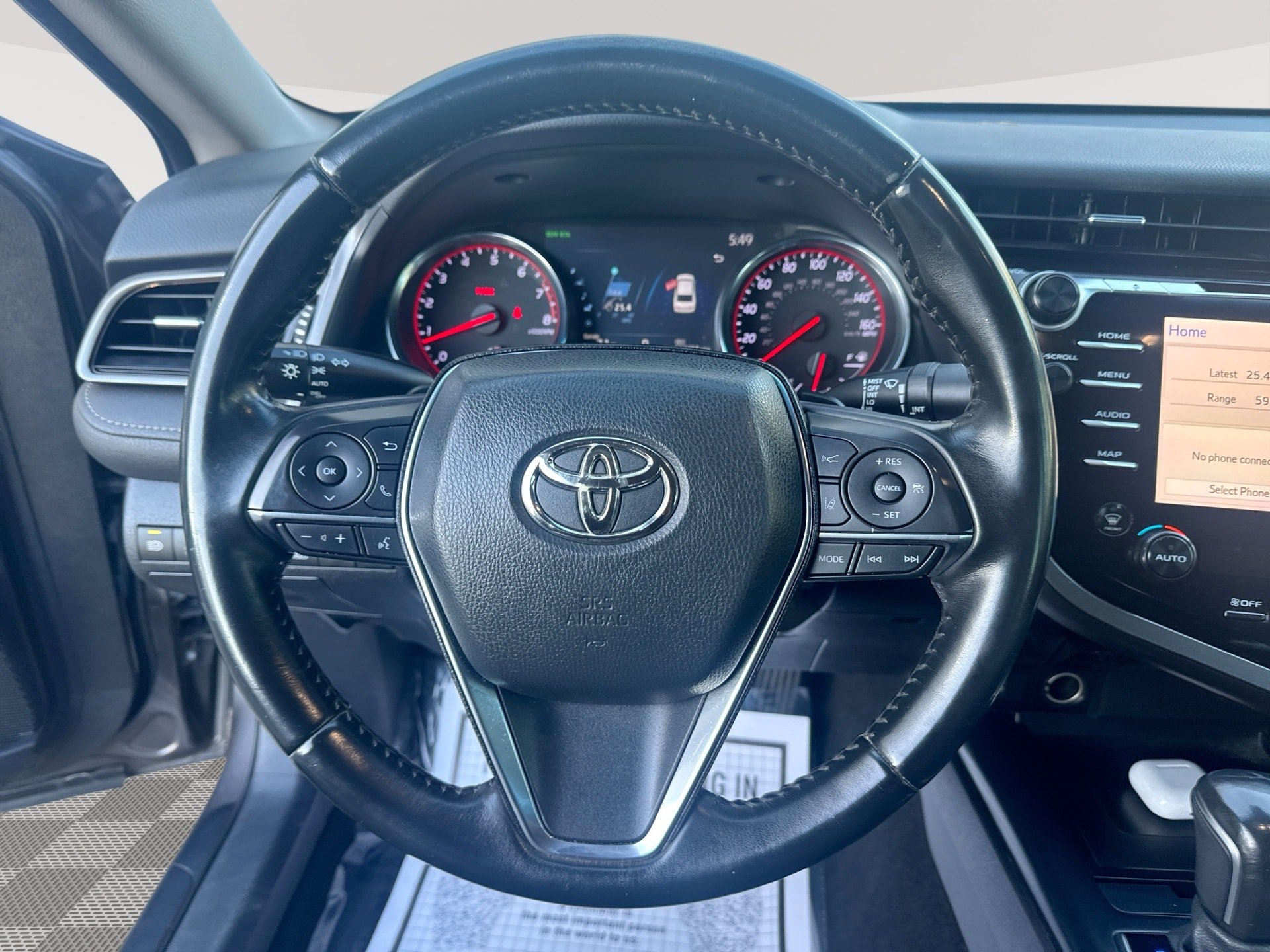 Used 2020 Toyota Camry XSE FWD image 11