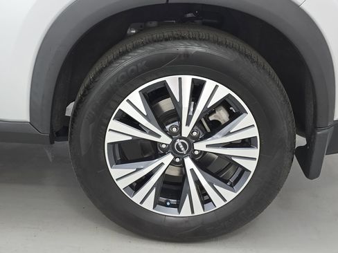 Certified 2022 Nissan Rogue SV image 31