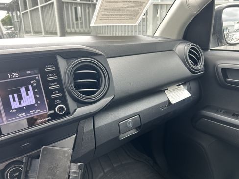 Used 2022 Toyota Tacoma SR w/ SR Convenience Package RWD image 15