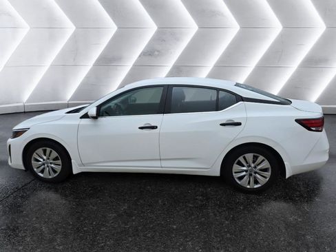 Used 2024 Nissan Sentra S image 8