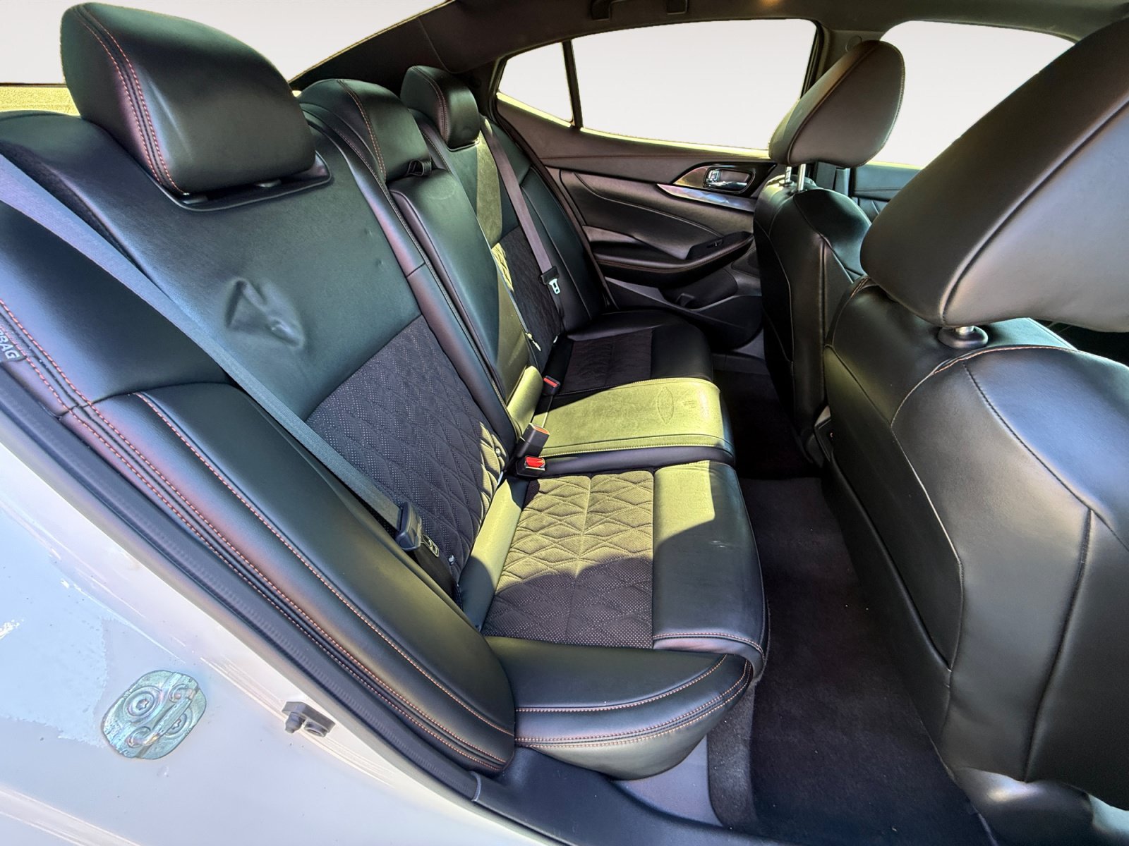 Used 2023 Nissan Maxima SR w/ Sport Mat Group FWD image 18