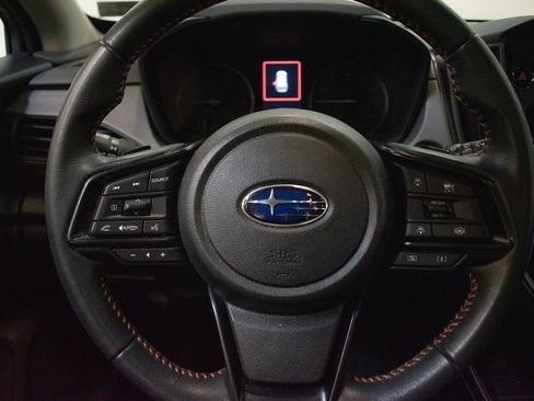 Used 2024 Subaru Crosstrek 2.5i Limited AWD/4WD image 12