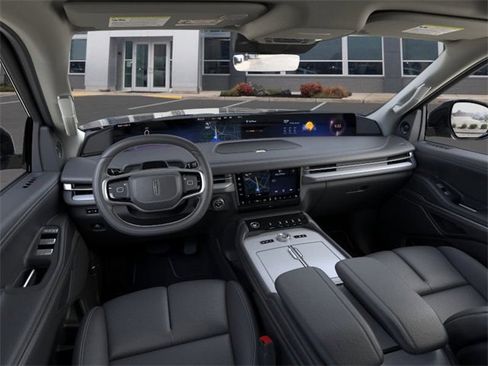 New 2025 Lincoln Navigator Reserve image 9