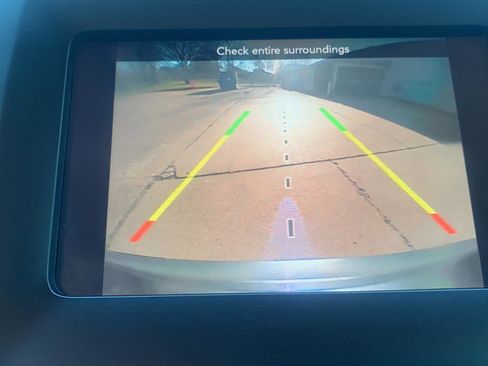 Used 2019 Jeep Cherokee Latitude Plus image 16