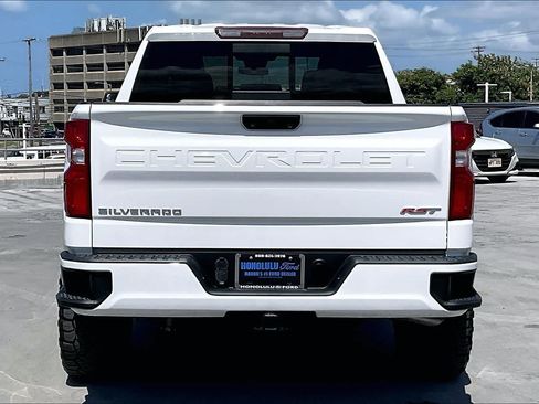 Used 2024 Chevrolet Silverado 1500 RST w/ Convenience Package II RWD image 5