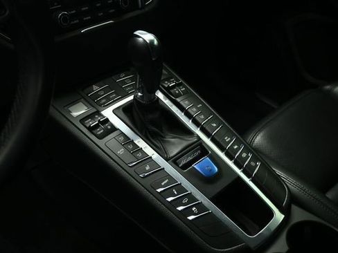 Used 2018 Porsche Macan GTS AWD/4WD image 56