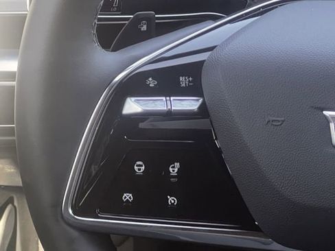 New 2026 Cadillac Lyriq Luxury image 12